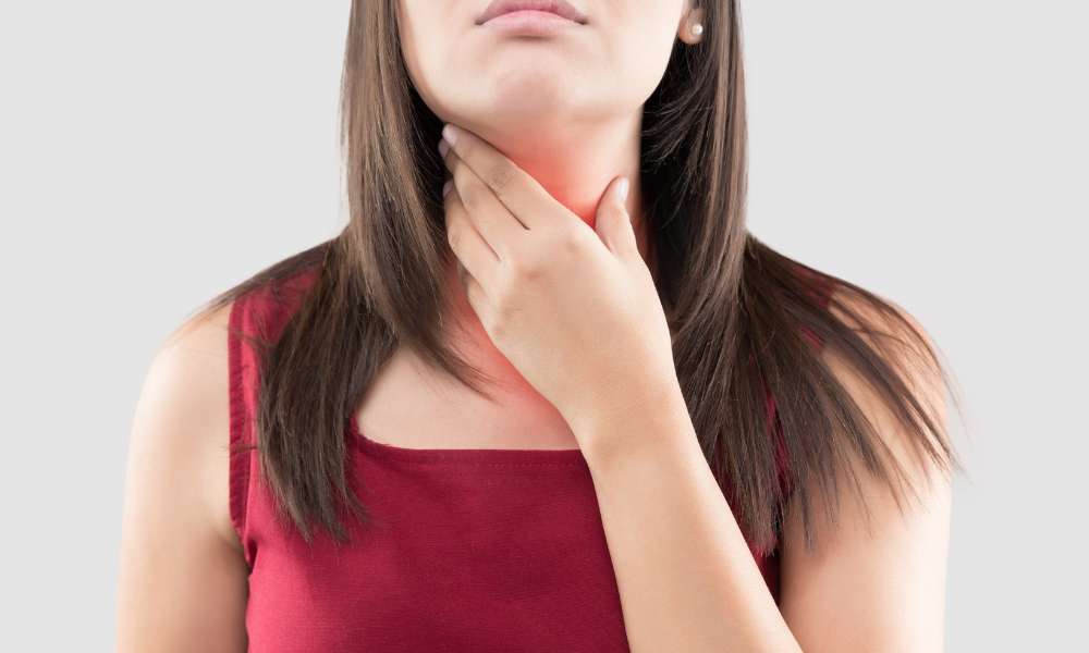 Placche alla gola: come trattarle?