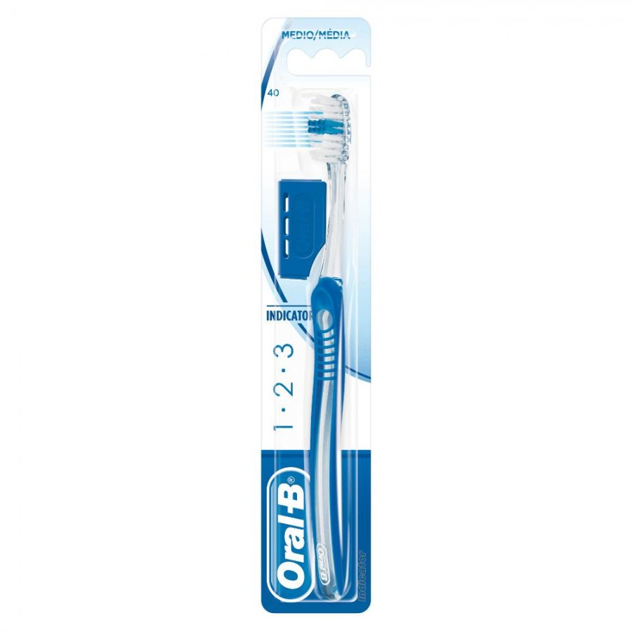 Oral-B Indicator 40 Spazzolino Medio